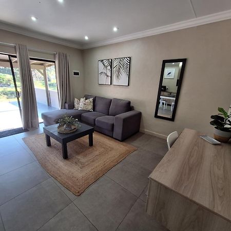 Studio 5 The Studios At Churchill Hillcrest Exterior foto